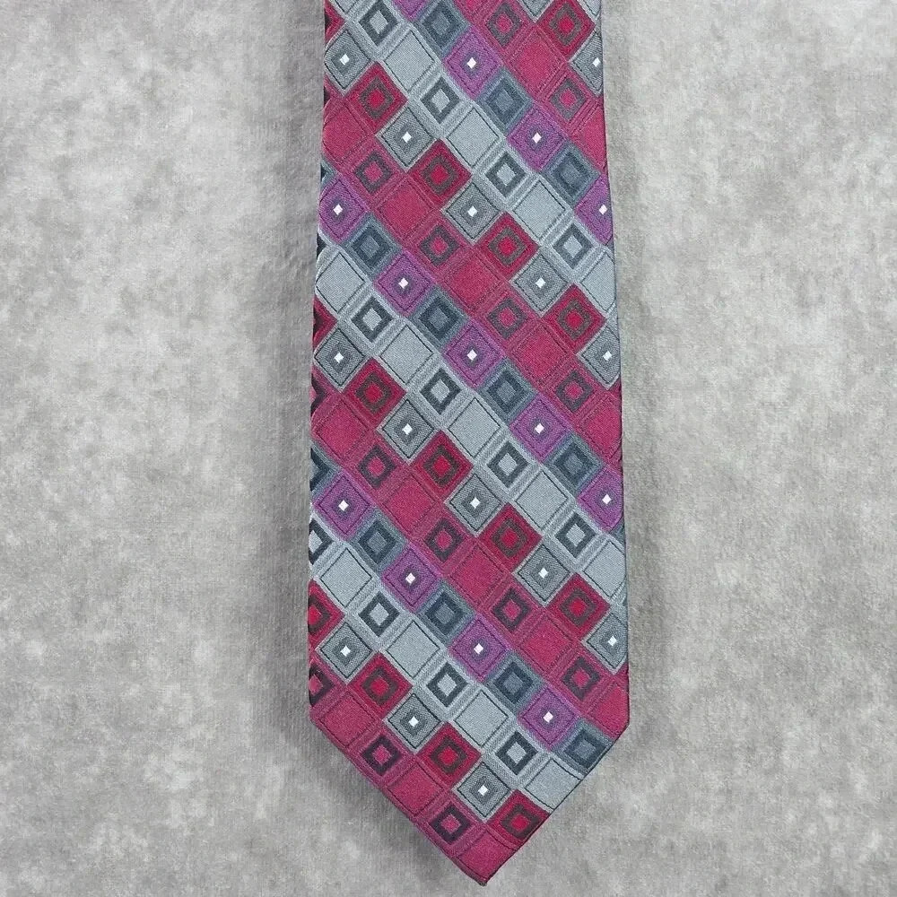 Van‎ Heusen Gray Pink Geometric Diamond 100% Silk Men's Neck Tie NWOT